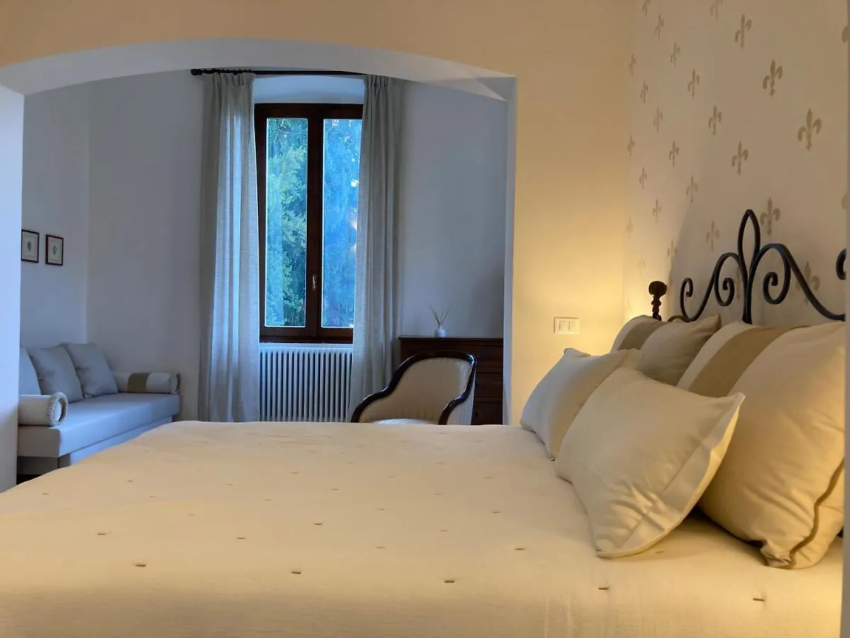 تريميتْسّو Villa Lina إيطاليا